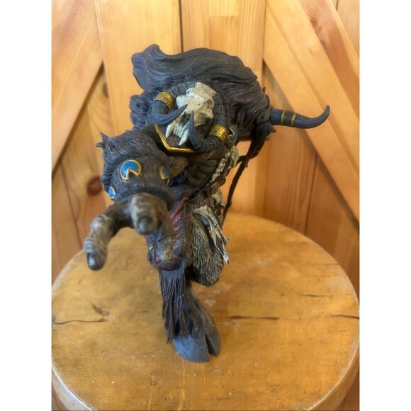 DC Unlimited Direct World Of Warcraft Korg Highmountain Tauren Hunter Blizzard ( - Picture 4 of 8